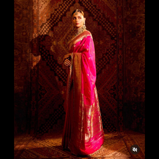 A Designer Banarasi Sarees With Golden Lace X Alia Bhatt