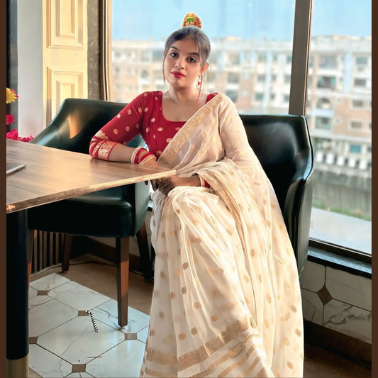 Viscous Georgette Saree with embellished Golden Zari